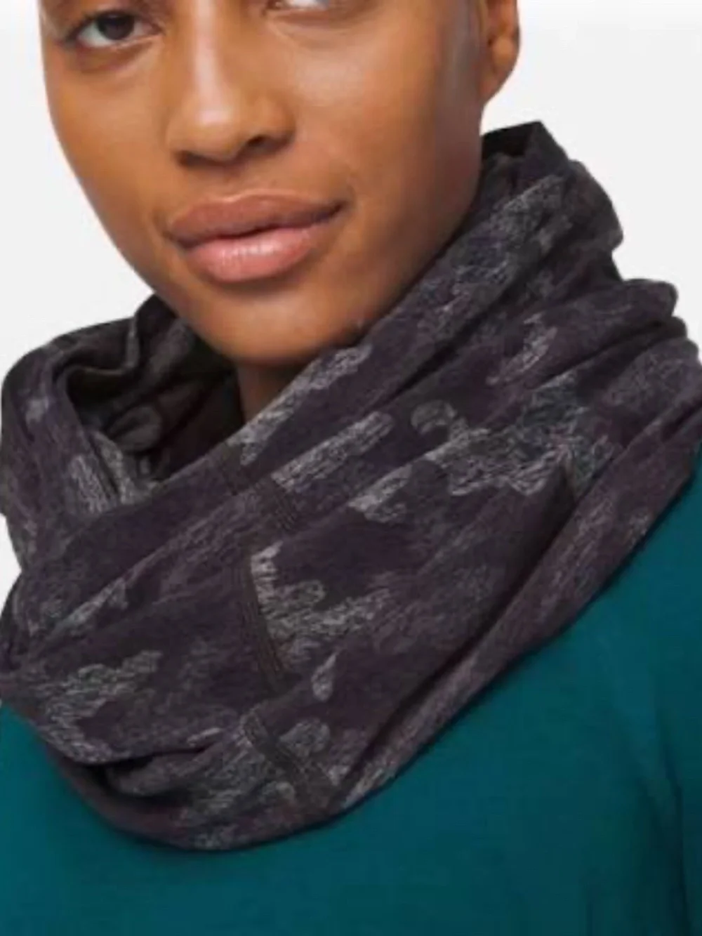 Lululemon Vinyasa Scarf Rulu Incognito Camo HTR Black NWT